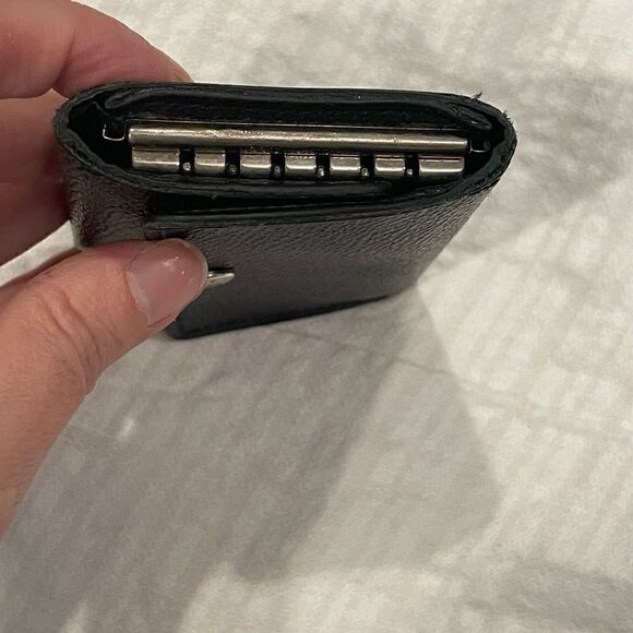 Louis Vuitton Damier Black Multicles 6 Key Case Holder LV Box Key Holder - Picture 3 of 11